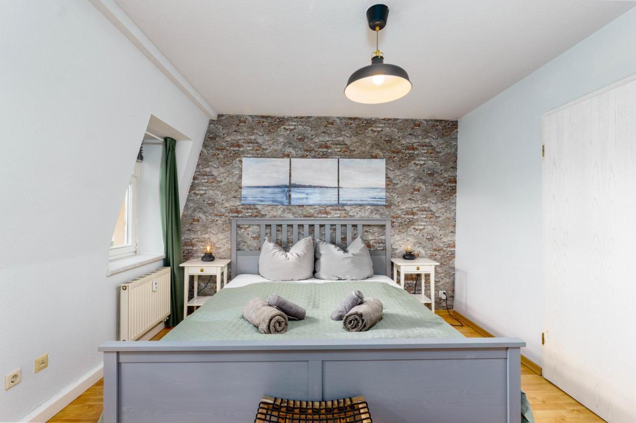 2R Apartment Perfect For Families! Kitchen - Parking - Netflix เดรสเดน ภายนอก รูปภาพ
