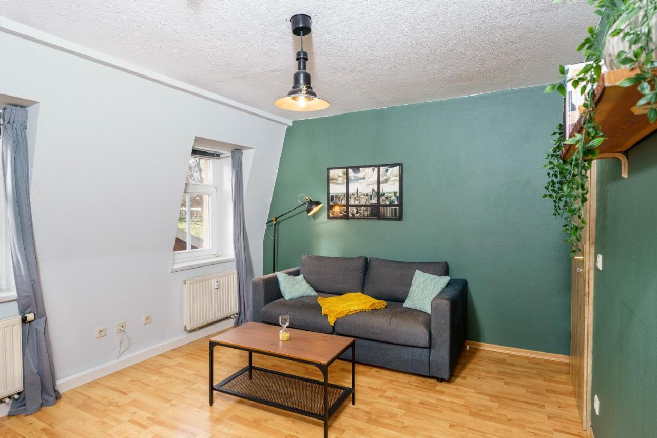 2R Apartment Perfect For Families! Kitchen - Parking - Netflix เดรสเดน ภายนอก รูปภาพ